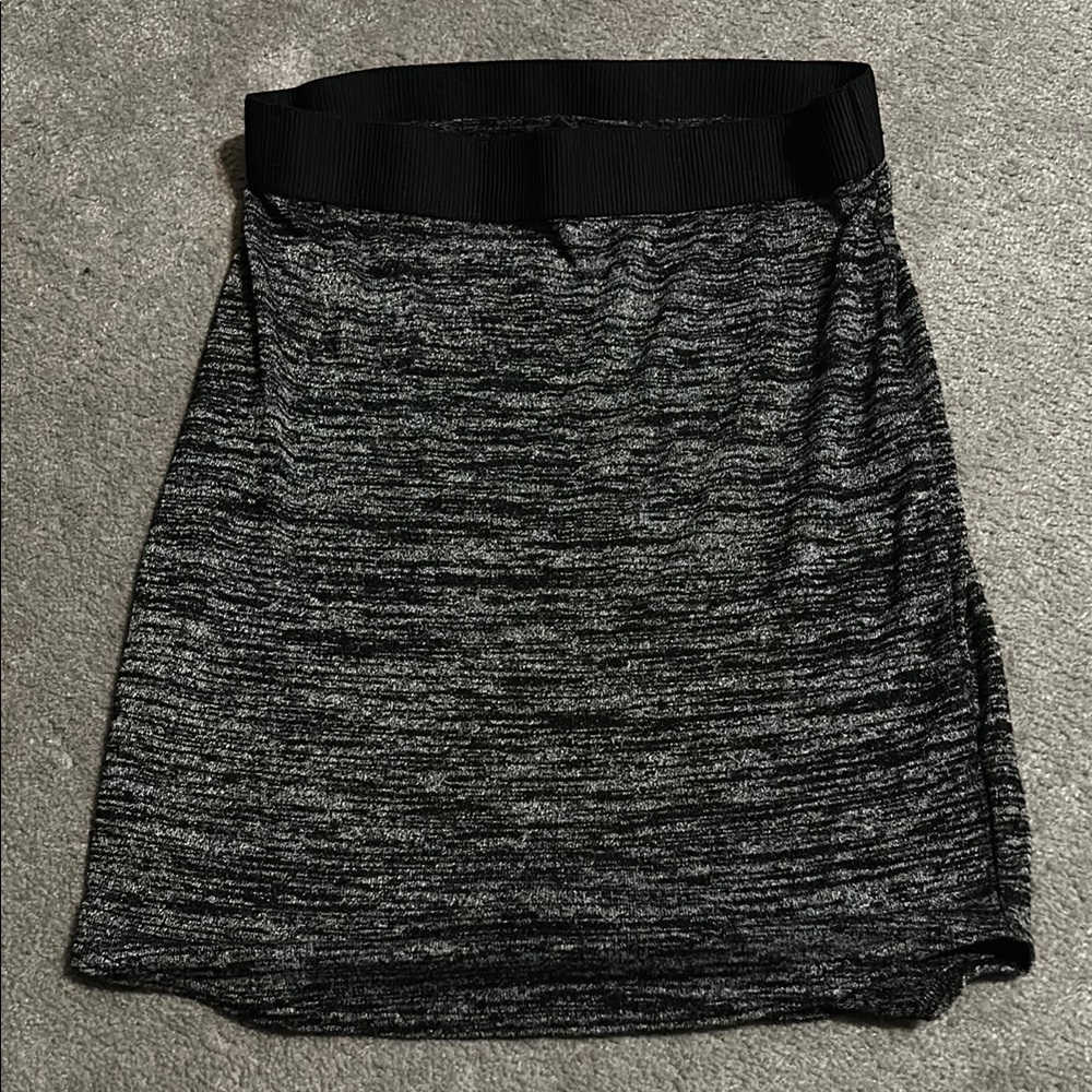 Black and Gray Women's Skirt from Wilfred Free. Size small